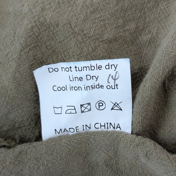 Olive Green Cotton 3/4 Sleeve, Collared Button Blouse; Size M - Picture 6 of 6